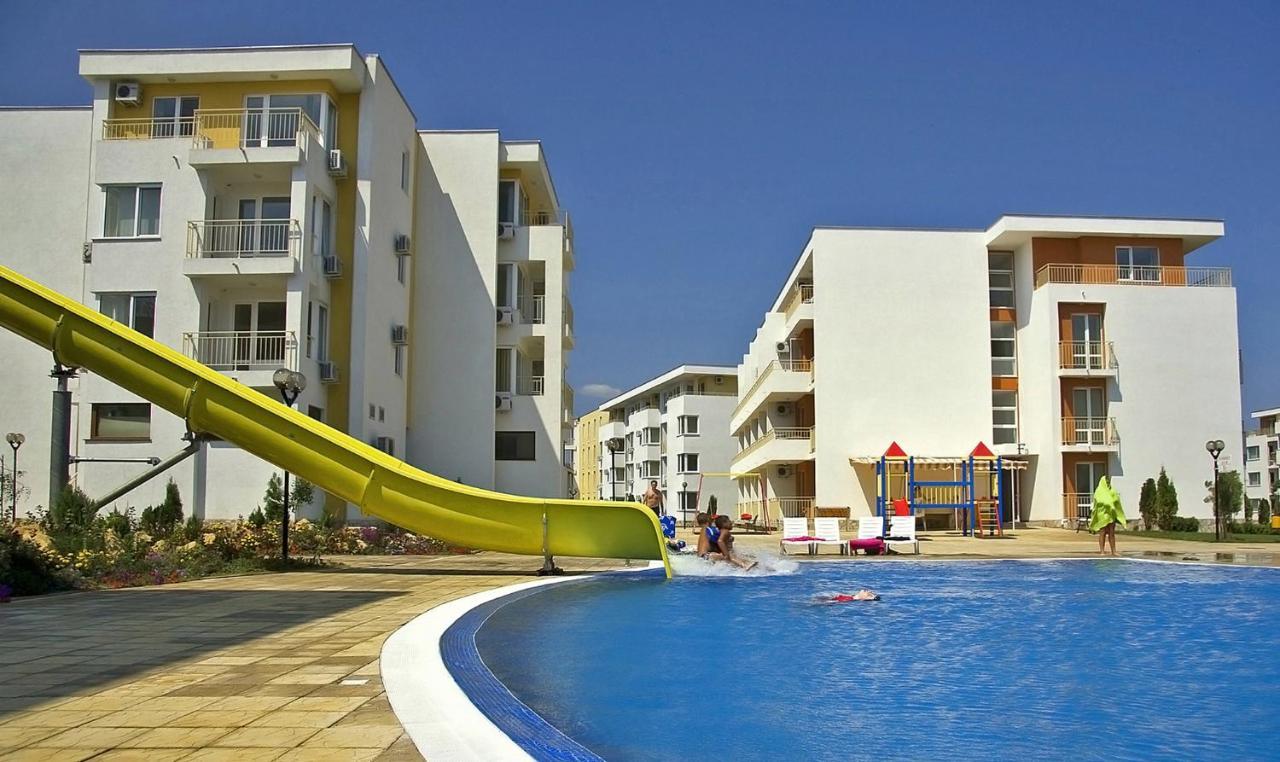 Holiday Apartments Next To Action Aquapark Sunny Beach Exterior foto